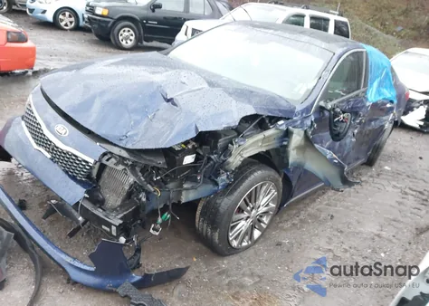 2016 Kia Optima Sxl Turbo z USA, uszkodzony, nr VIN 5XXGV4L22GG118502